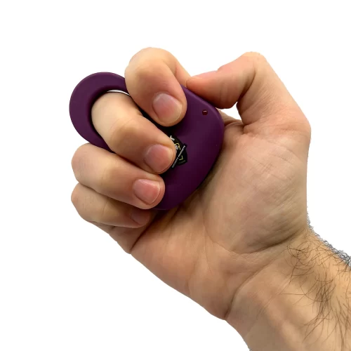 Sting Ring in hand purple