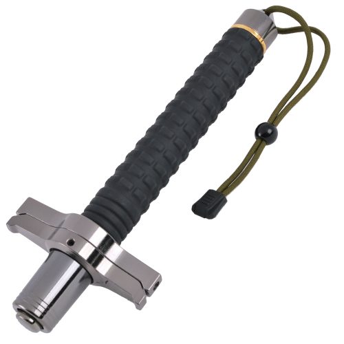 Baton with Cross Guard Handle   Handle closeup